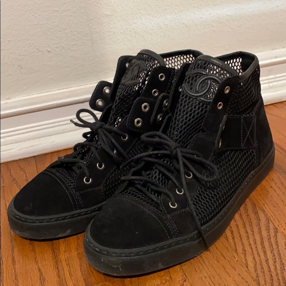 Channel shoes